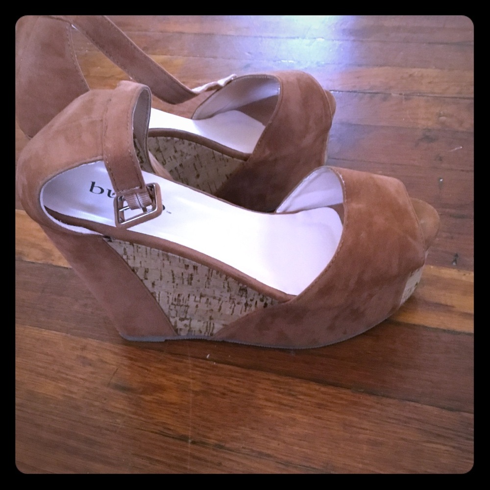 Bucco Brown Wedges